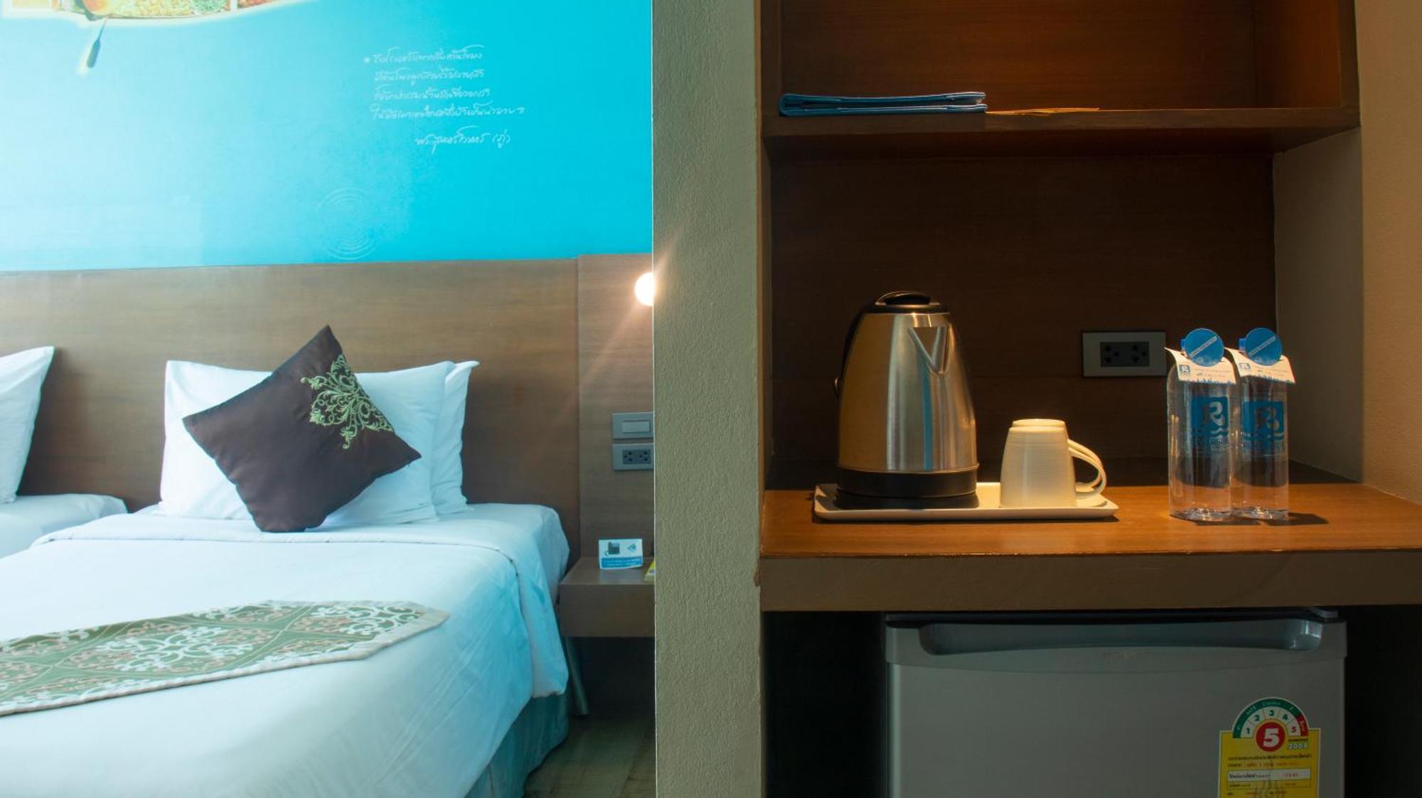 Riverside Bangkok Hotel エクステリア 写真